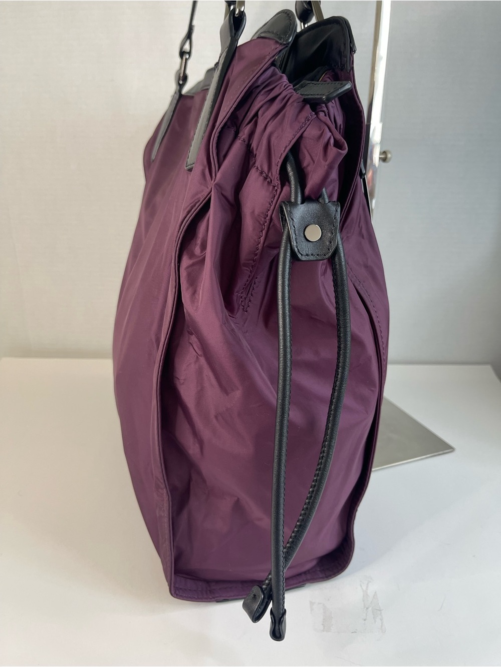 Burberry Buckleigh purple nylon tote bag - Picture 4 of 16